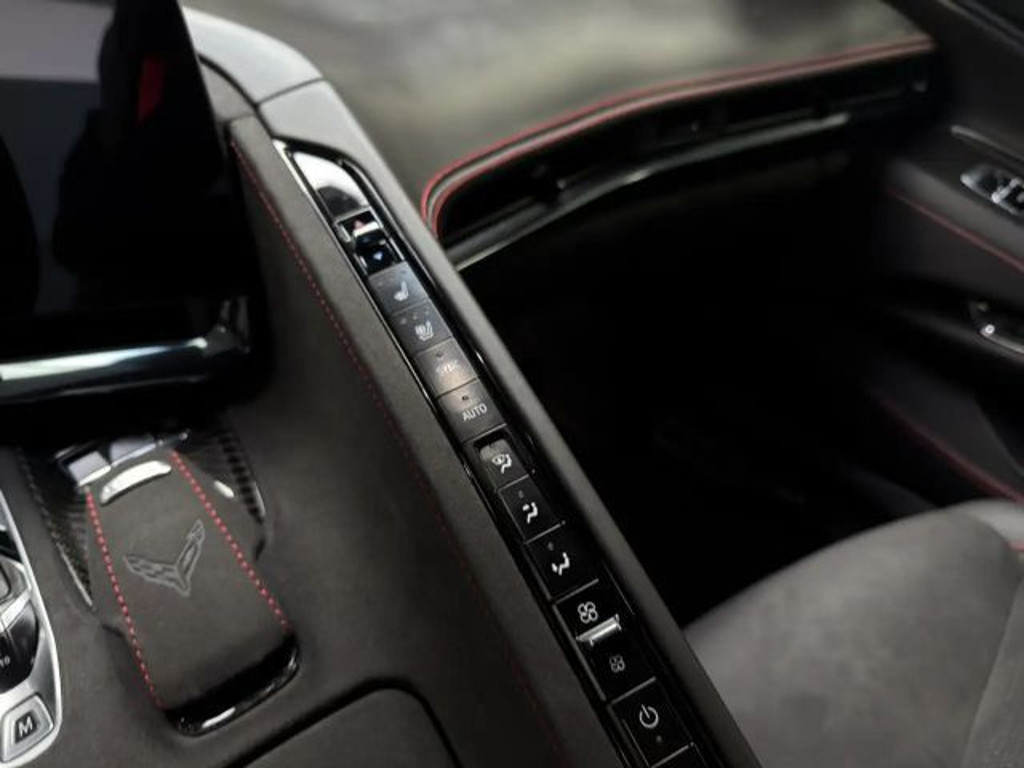 Corvette C8