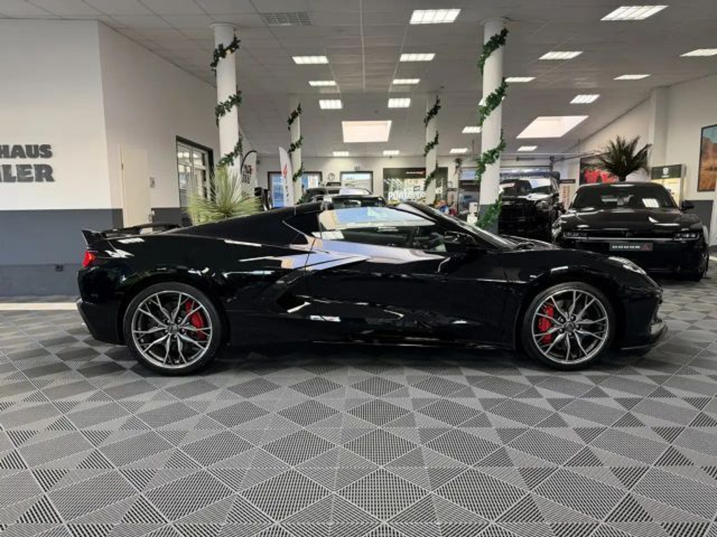 Corvette C8