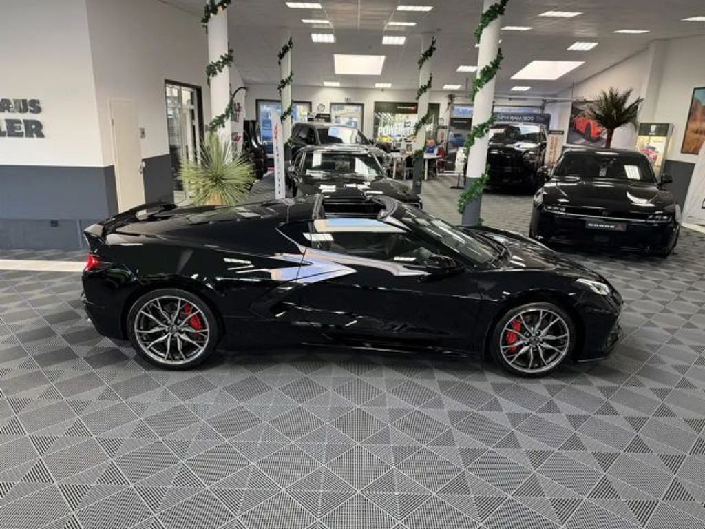 Corvette C8