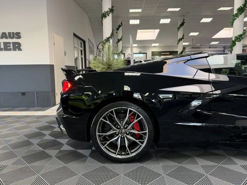 Corvette C8