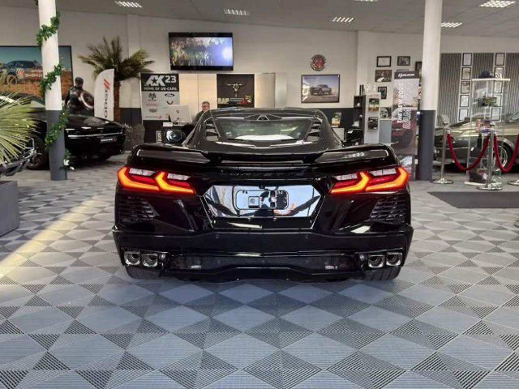 Corvette C8