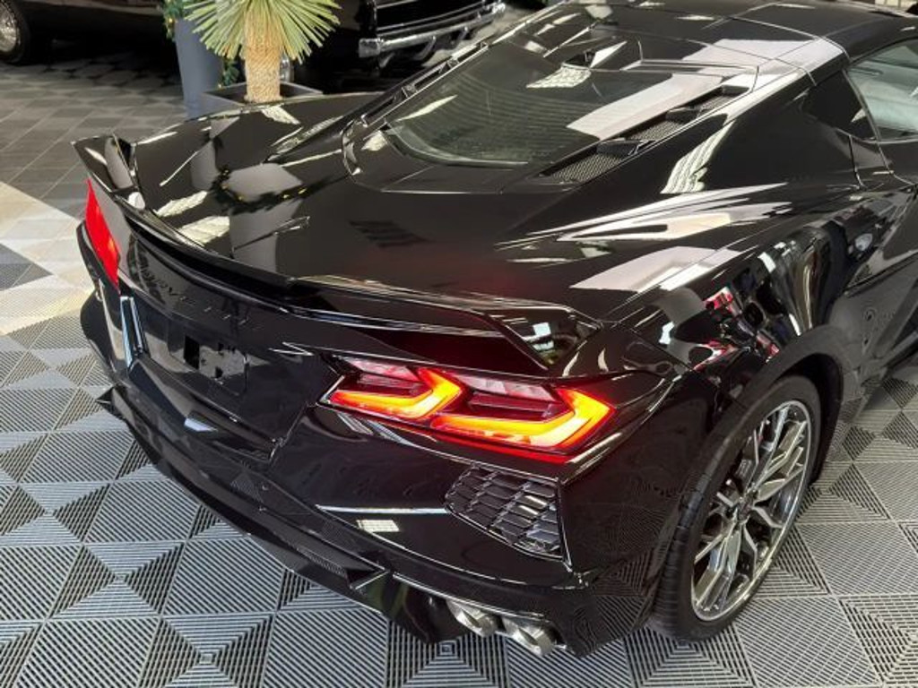Corvette C8