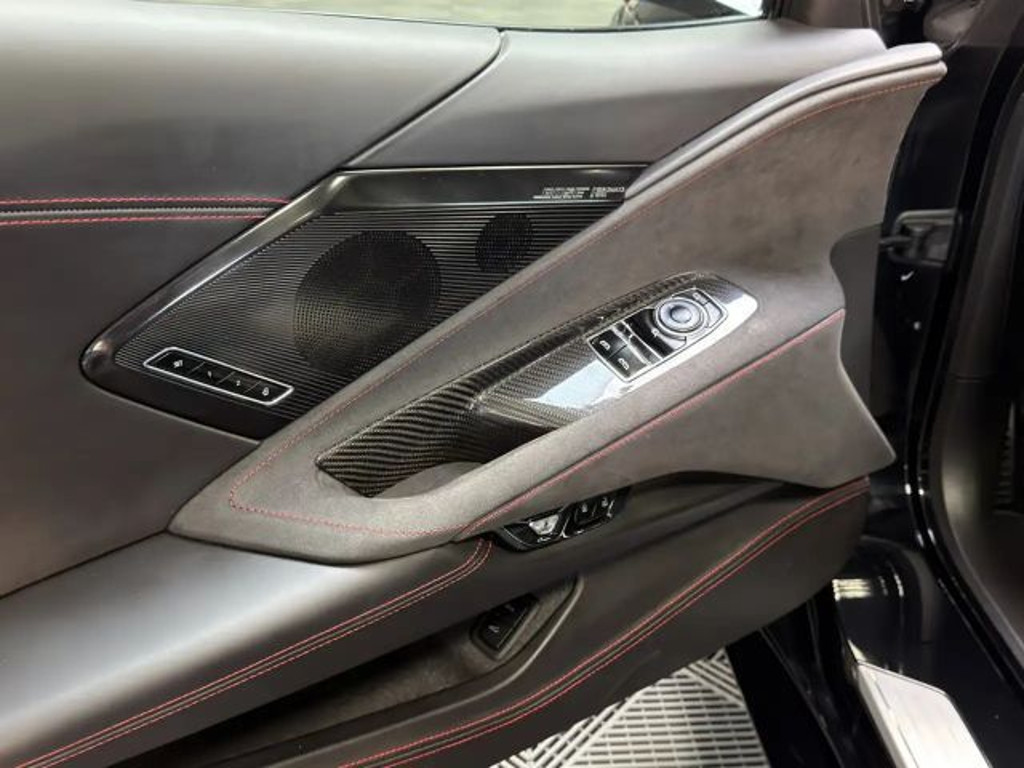 Corvette C8