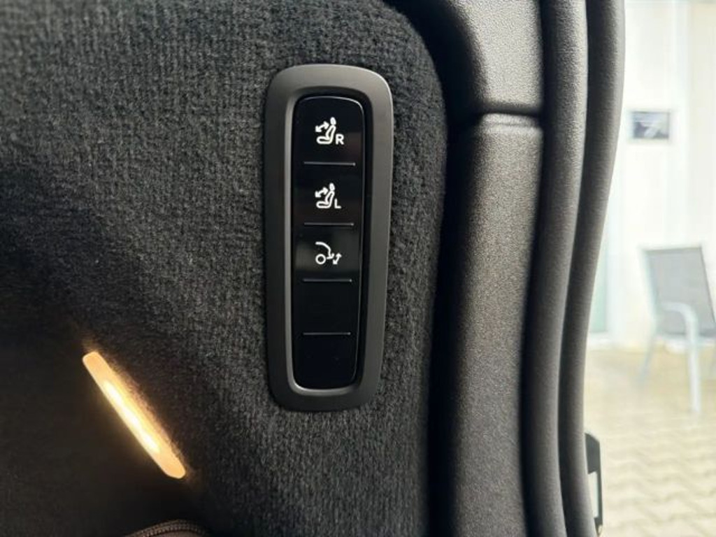 Volvo EX90