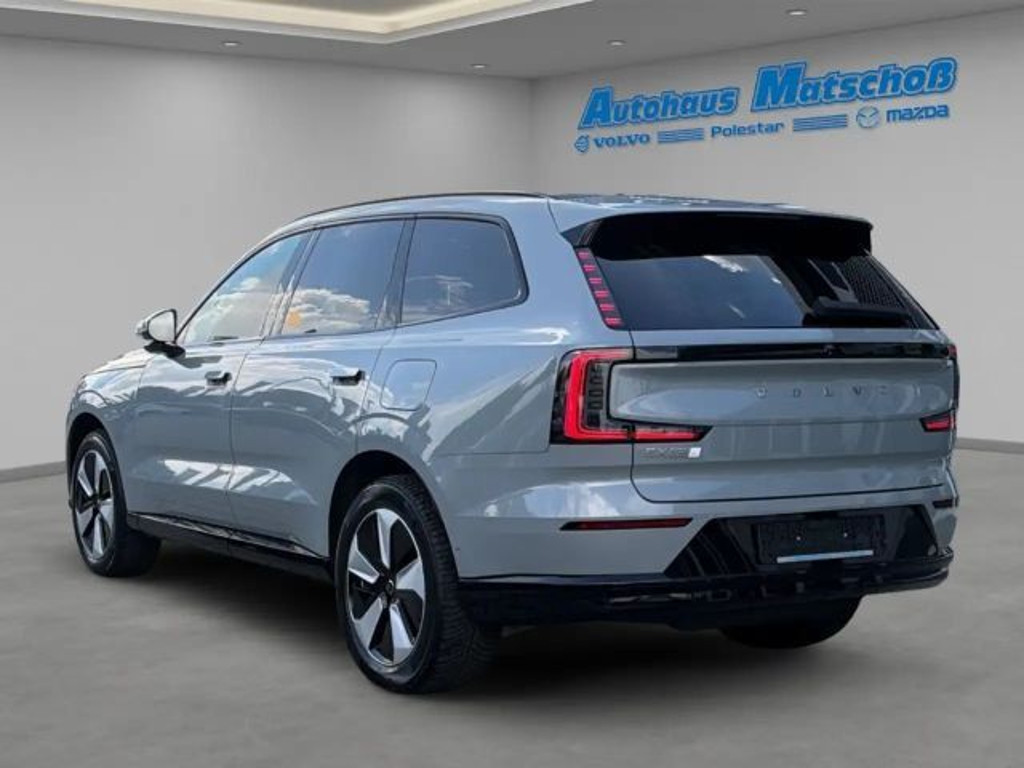 Volvo EX90
