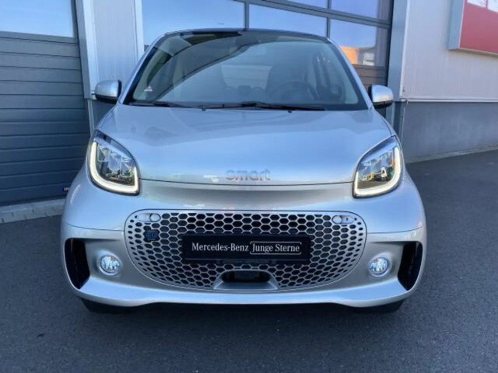 Smart EQ fortwo smart EQ fortwo Exclusive LED Panorama Kamera...