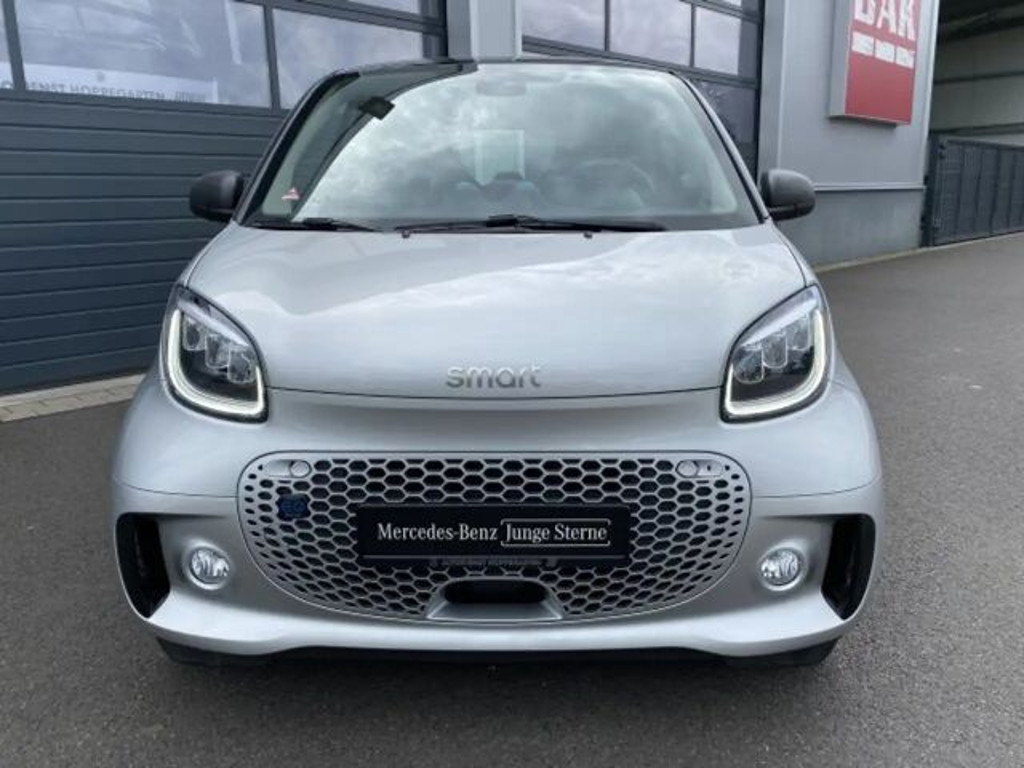 Smart EQ fortwo smart EQ fortwo Exclusive LED Panorama Kamera...
