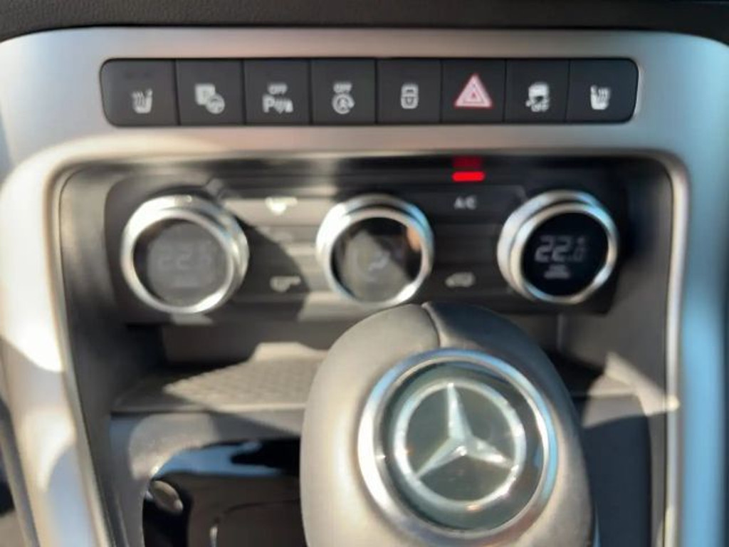 Mercedes-Benz T 180