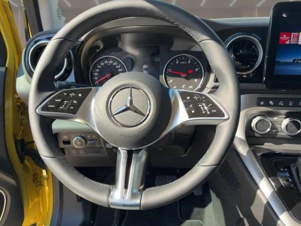 Mercedes-Benz T 180