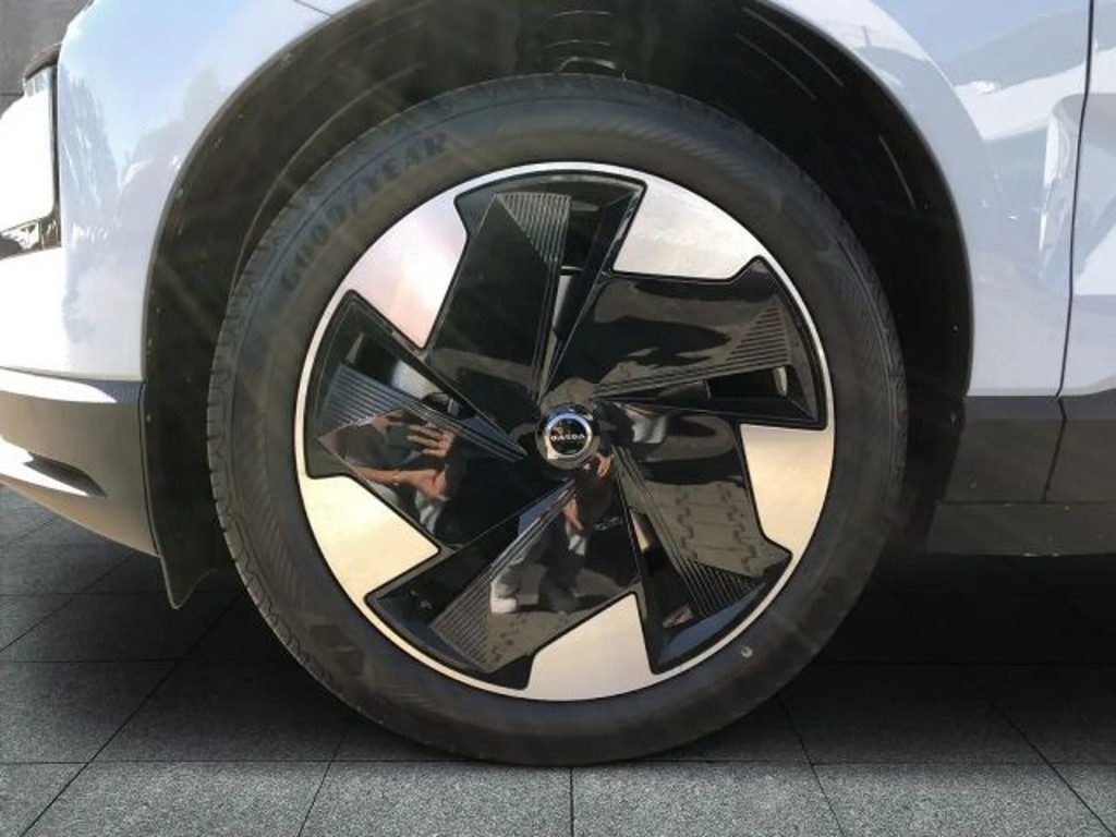 Volvo EX30