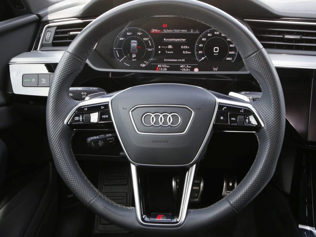 Audi Q8 e-tron