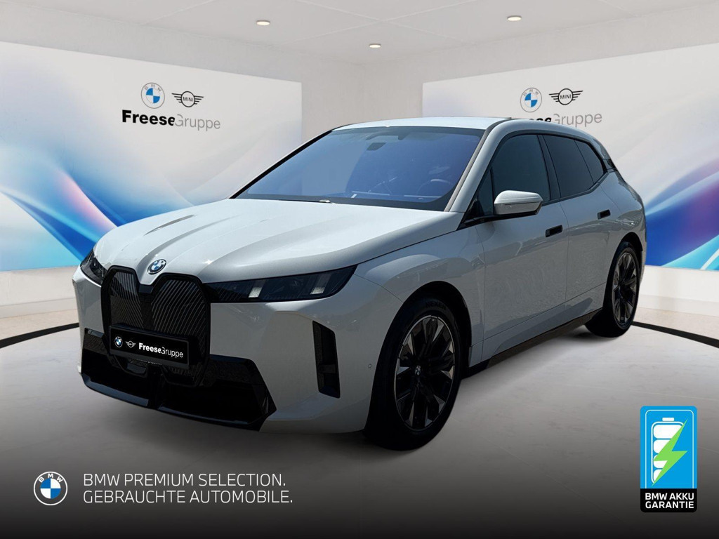 BMW iX xDrive45
