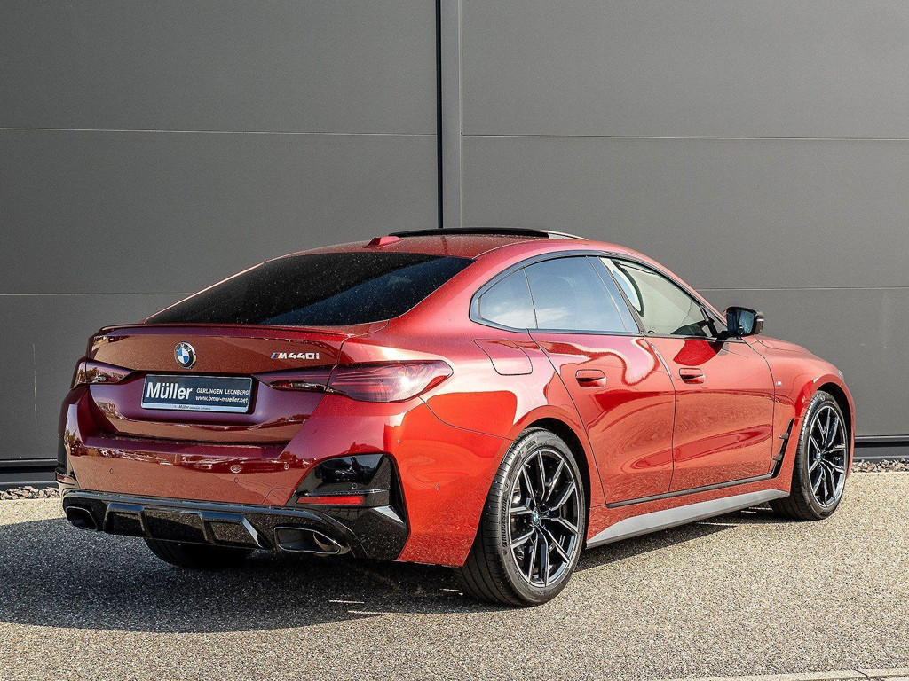 BMW M440