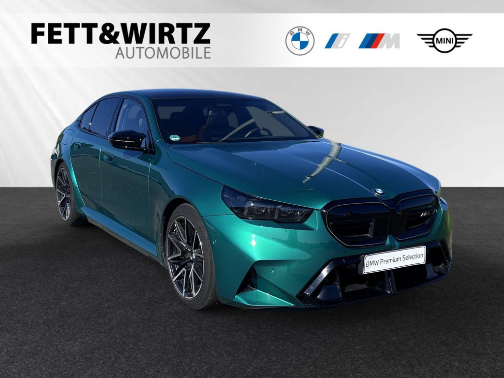 BMW M5 Sedan