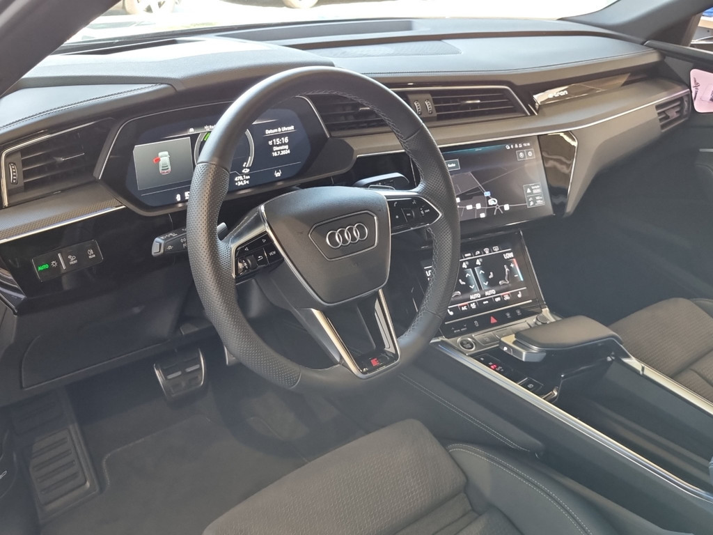 Audi Q8 e-tron