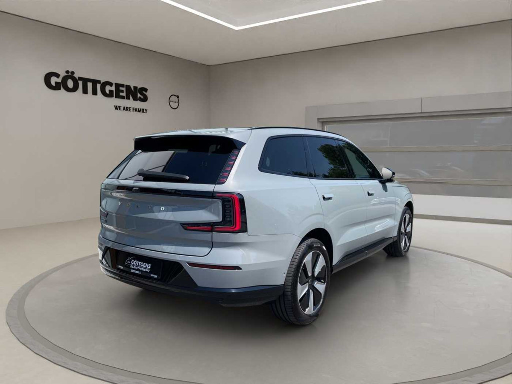Volvo EX90