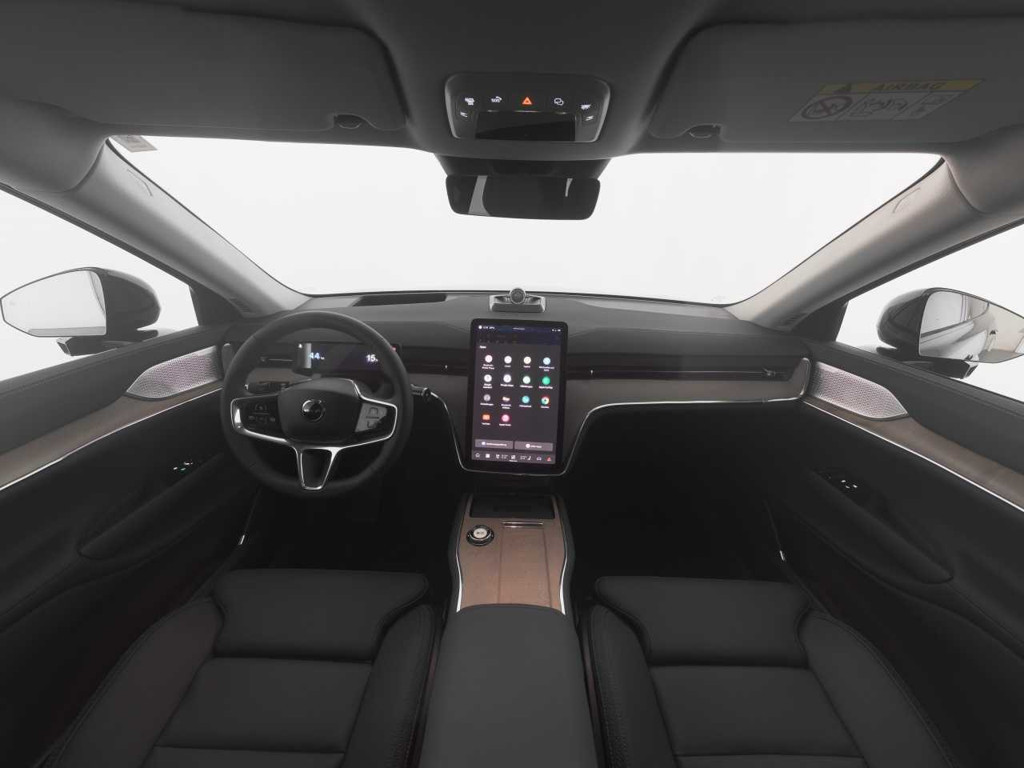 Volvo EX90