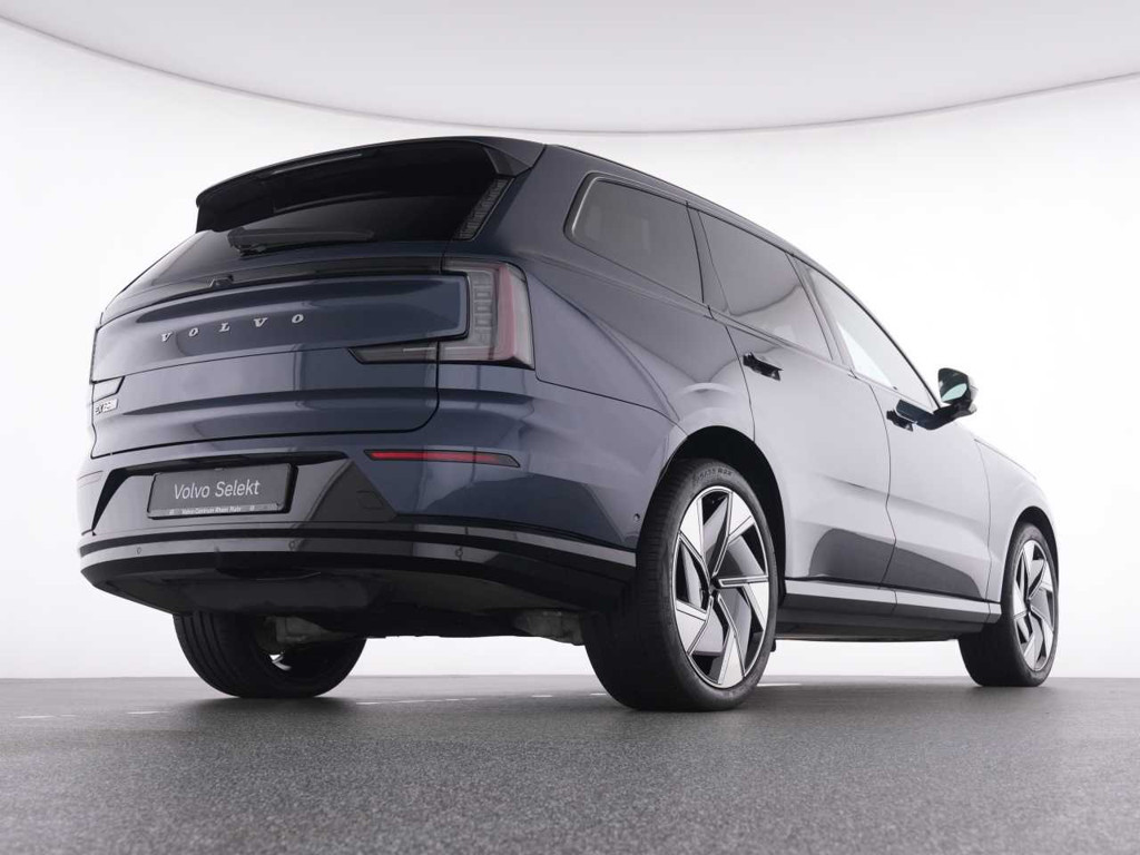 Volvo EX90