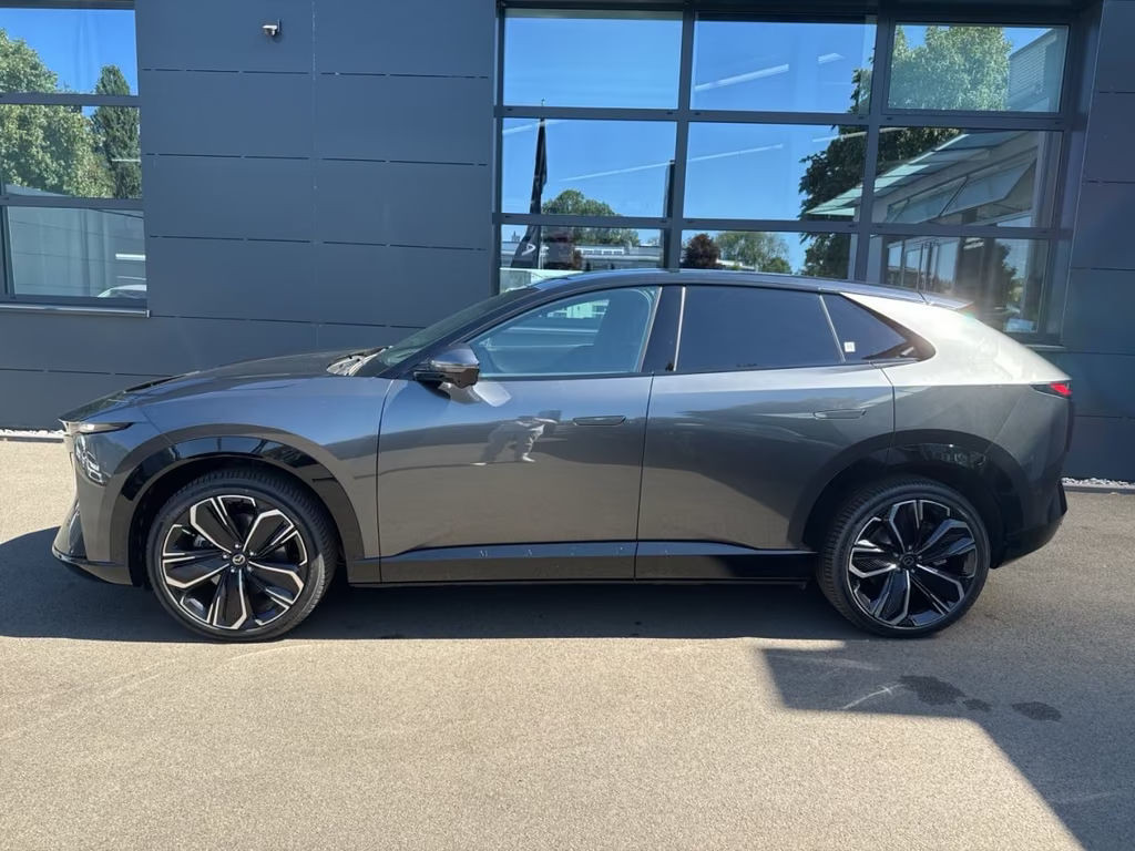 Mazda CX-6e