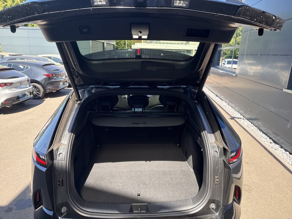 Mazda CX-6e