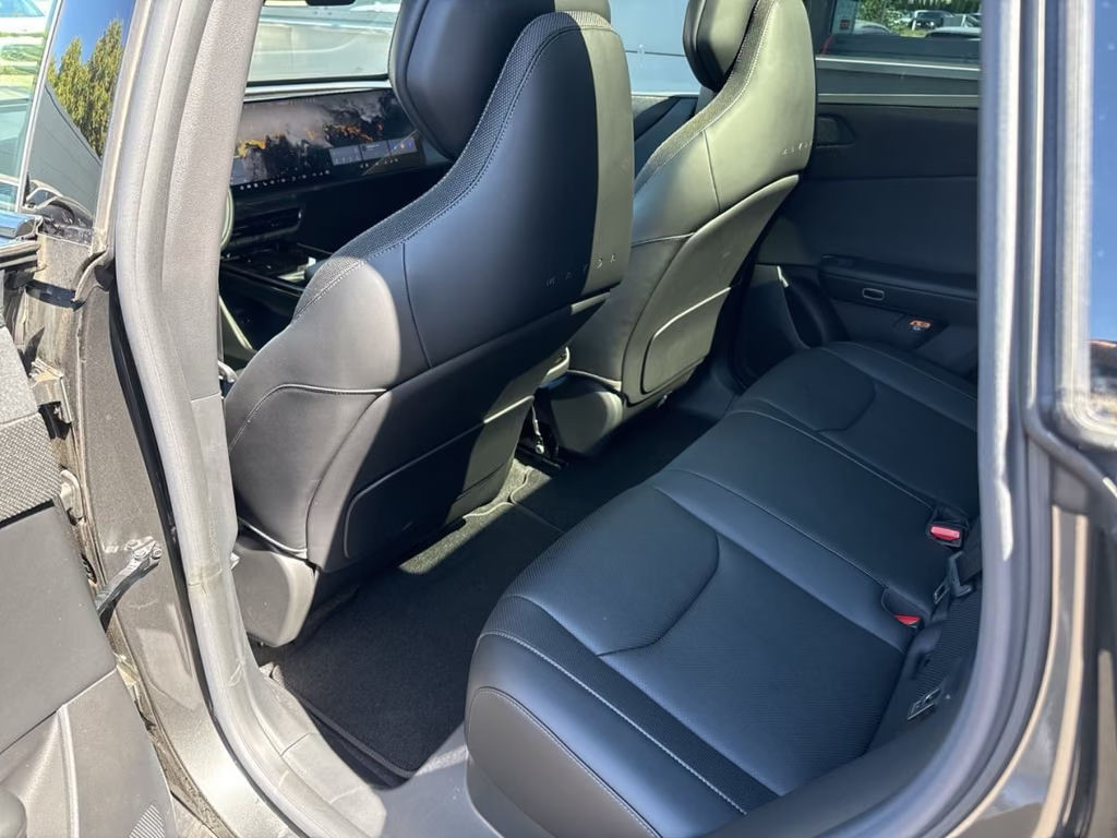Mazda CX-6e