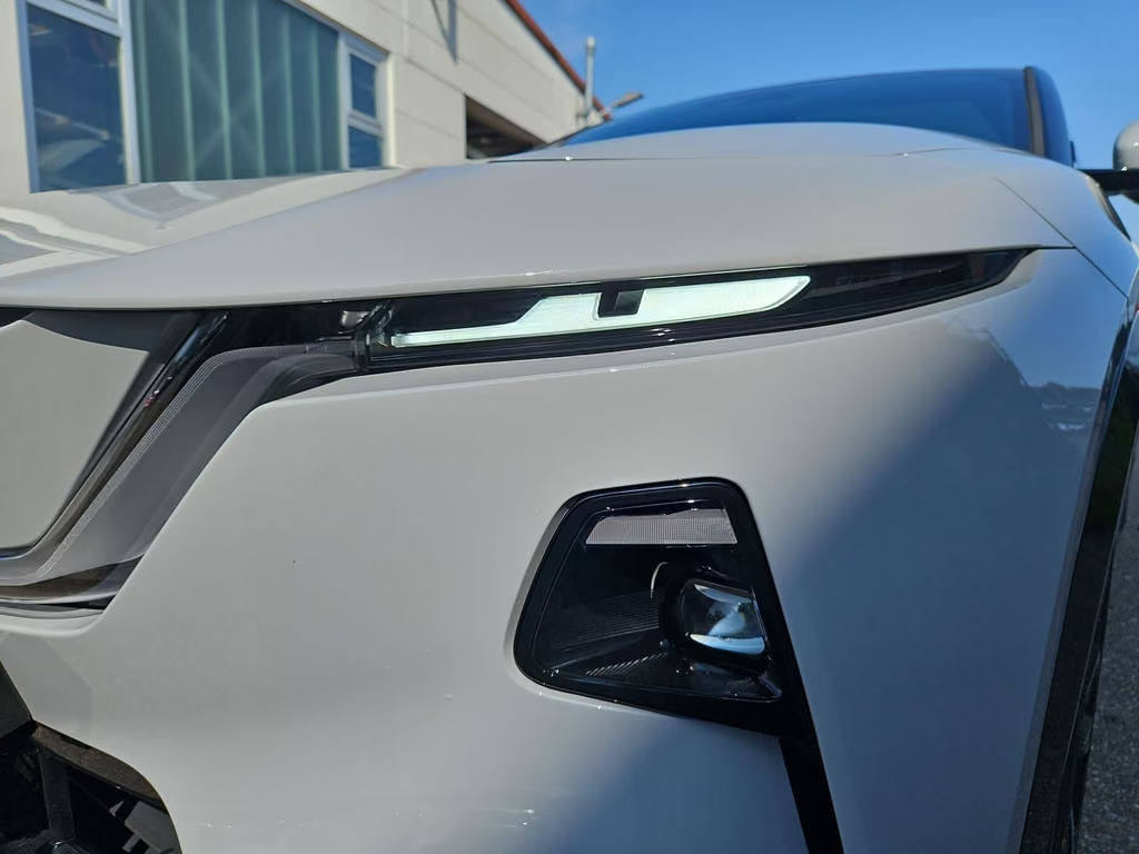 Mazda CX-6e