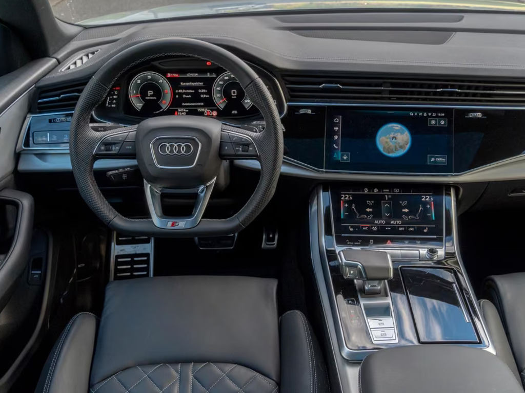 Audi Q8