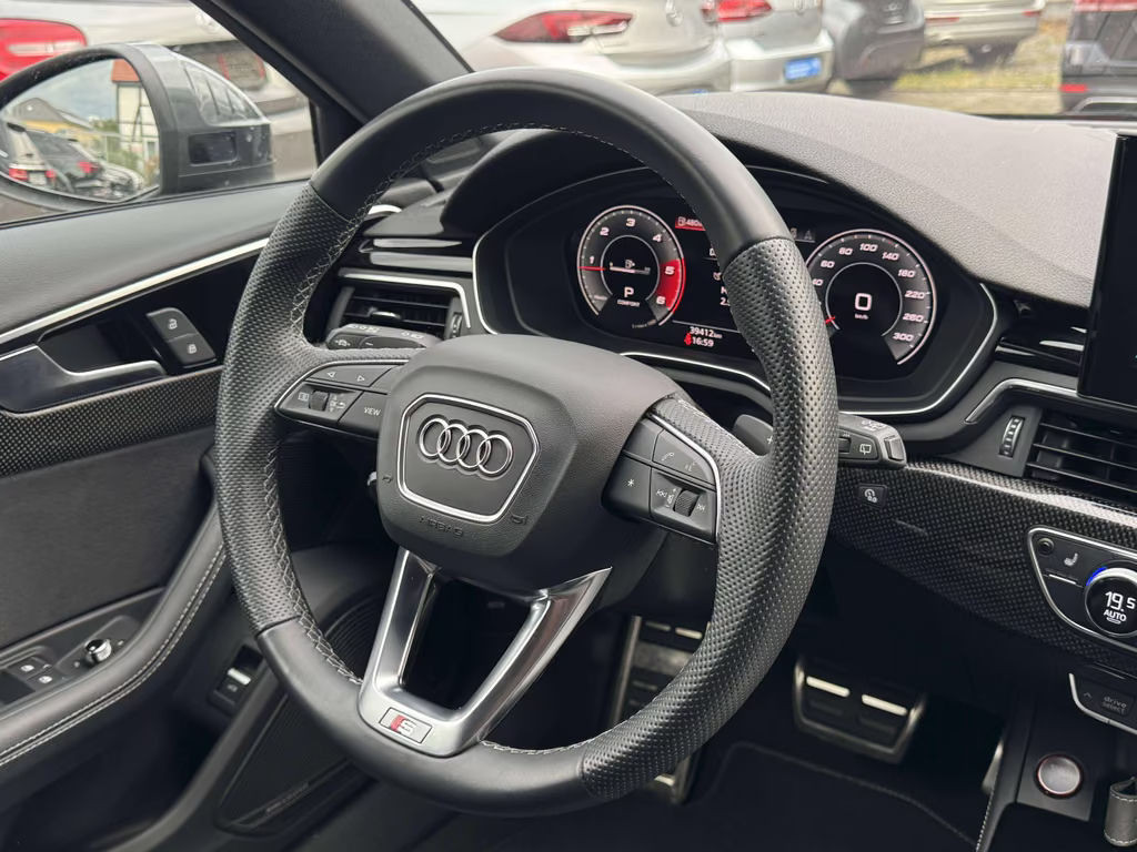 Audi S4
