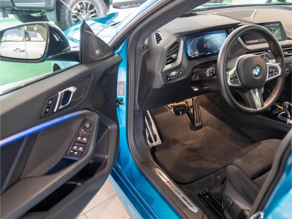 BMW M235