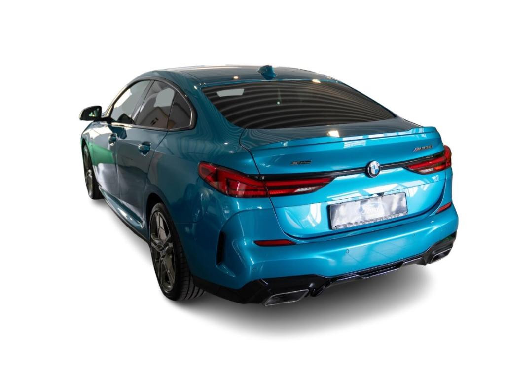 BMW M235