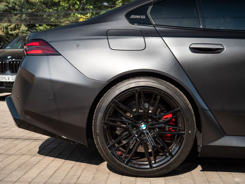 BMW M5