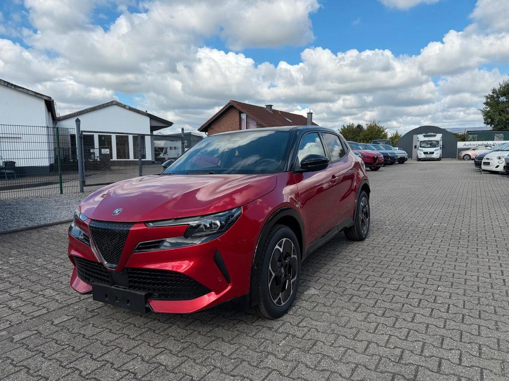 Alfa Romeo Junior Ibrida