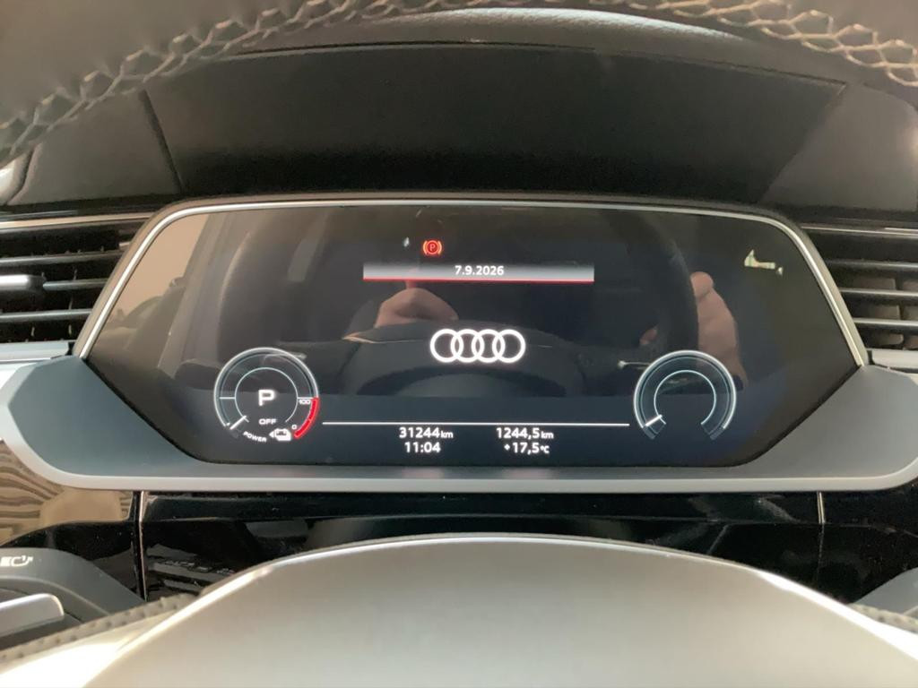 Audi Q8 e-tron