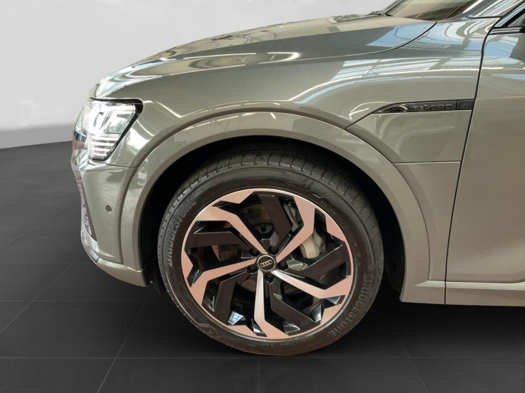 Audi Q8 e-tron