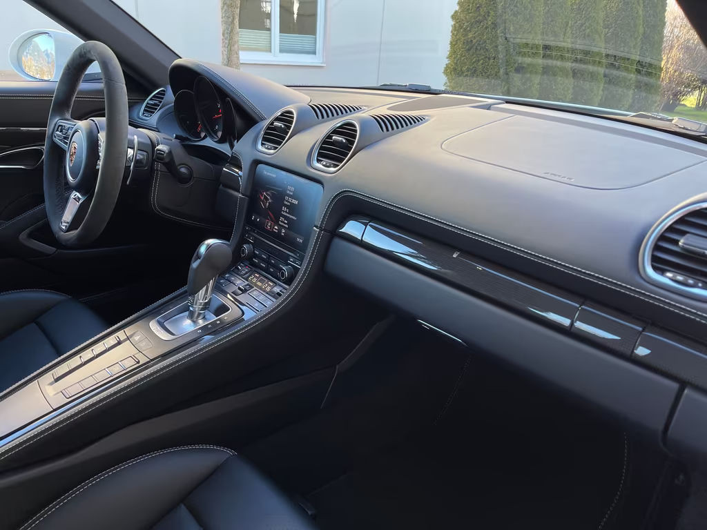 Porsche Cayman