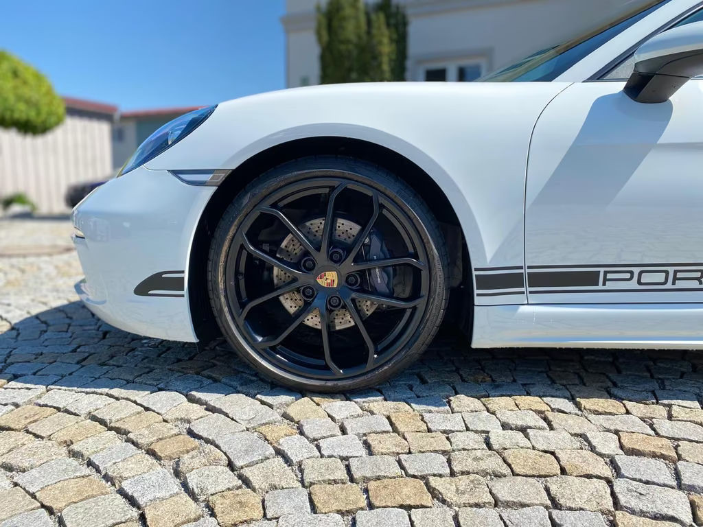 Porsche Cayman