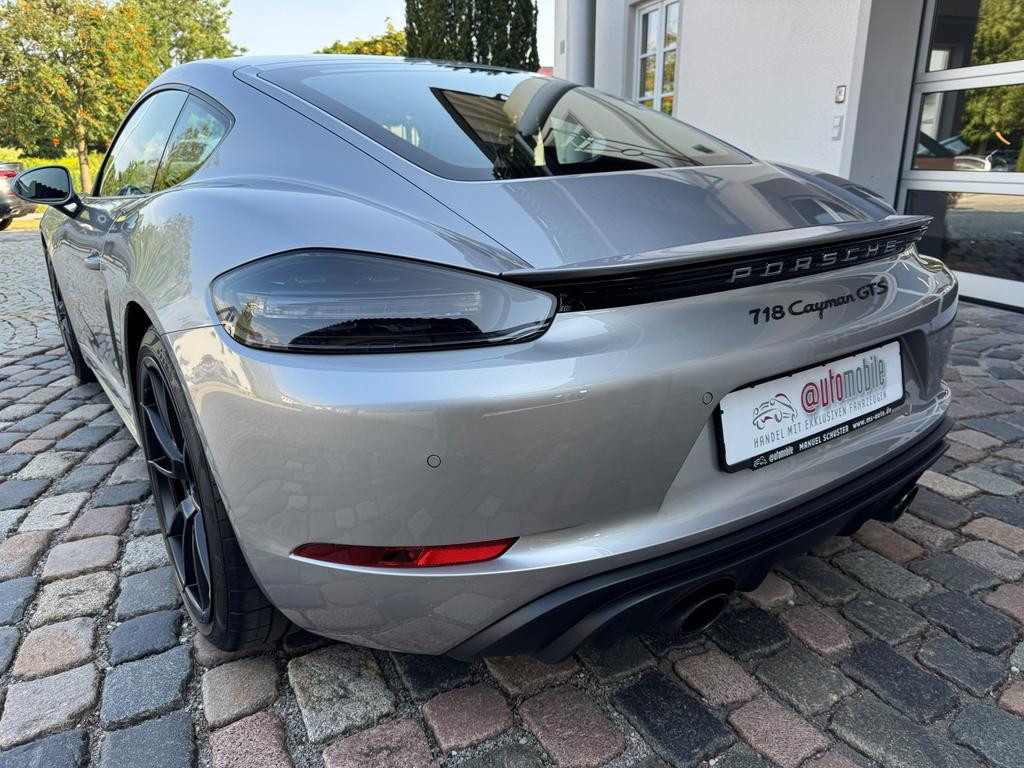 Porsche Cayman