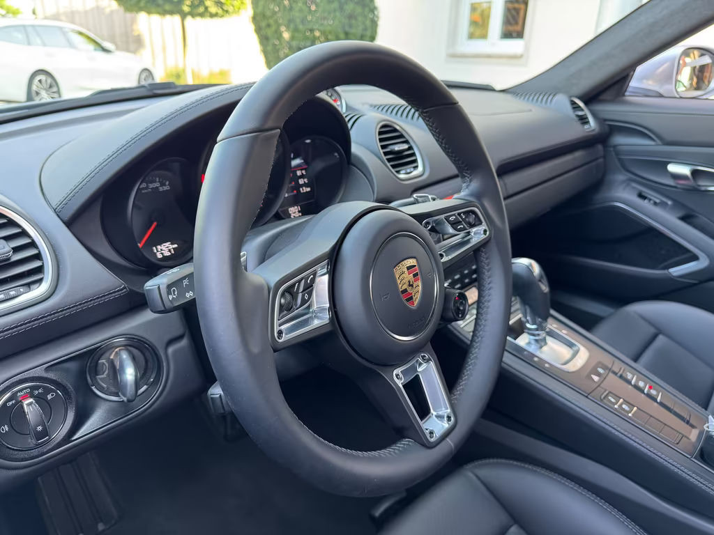 Porsche Cayman