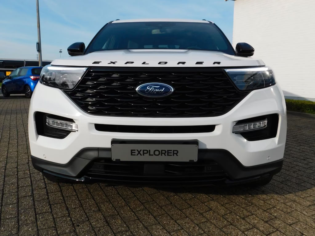 Ford Explorer 4x4 ST Line Plug in Hybrid AWD