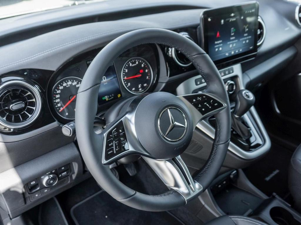 Mercedes-Benz T 180