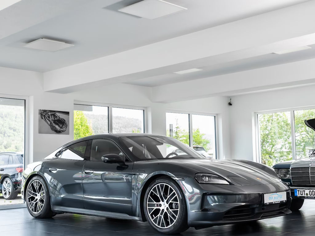 Porsche Taycan