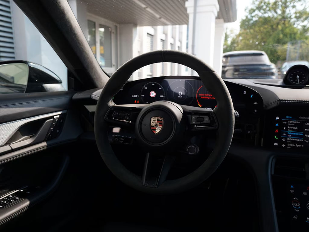 Porsche Taycan