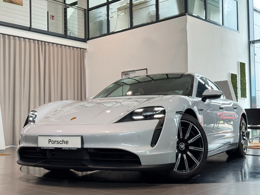 Porsche Taycan 4S