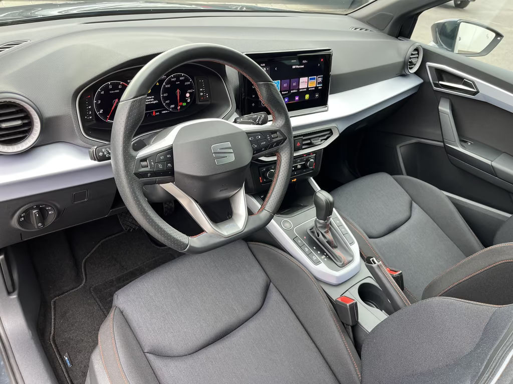 Seat Arona