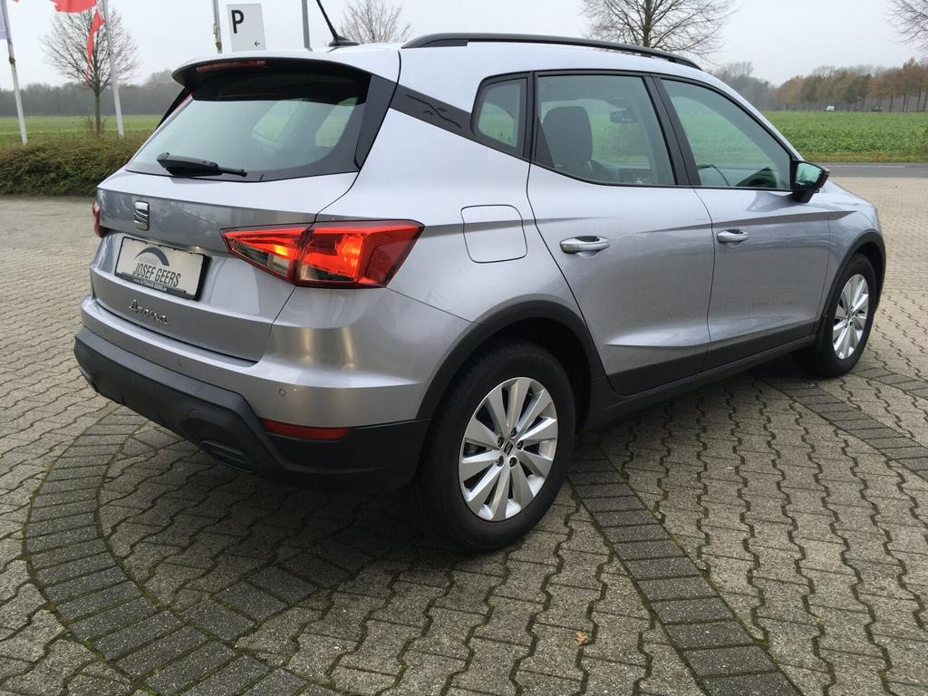 Seat Arona