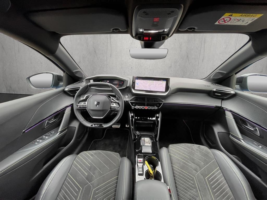 Peugeot e-208