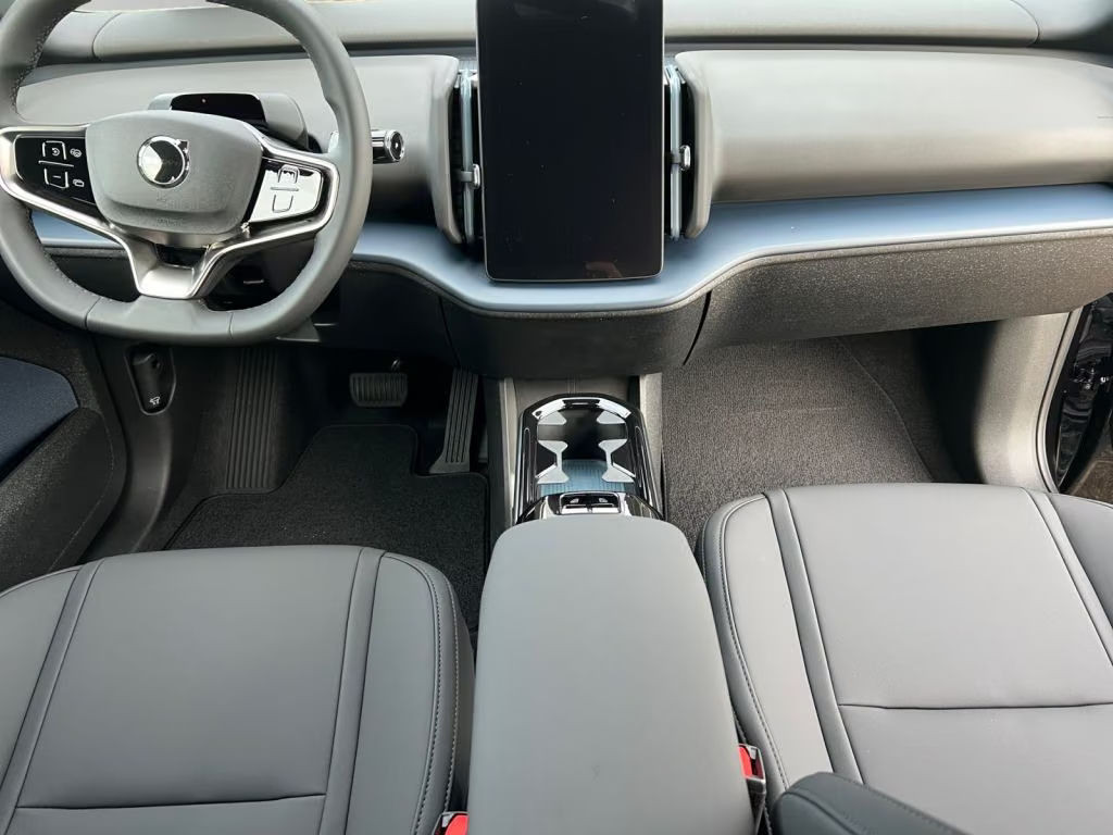 Volvo EX30