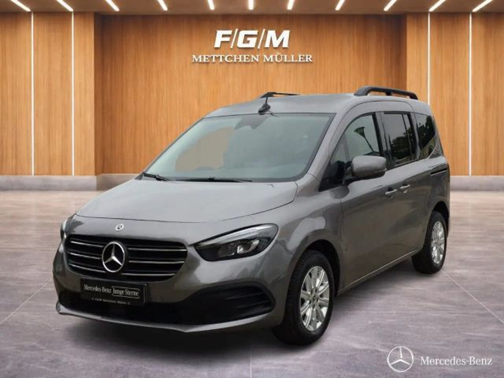 Mercedes-Benz T 180 AMG Line Progressive