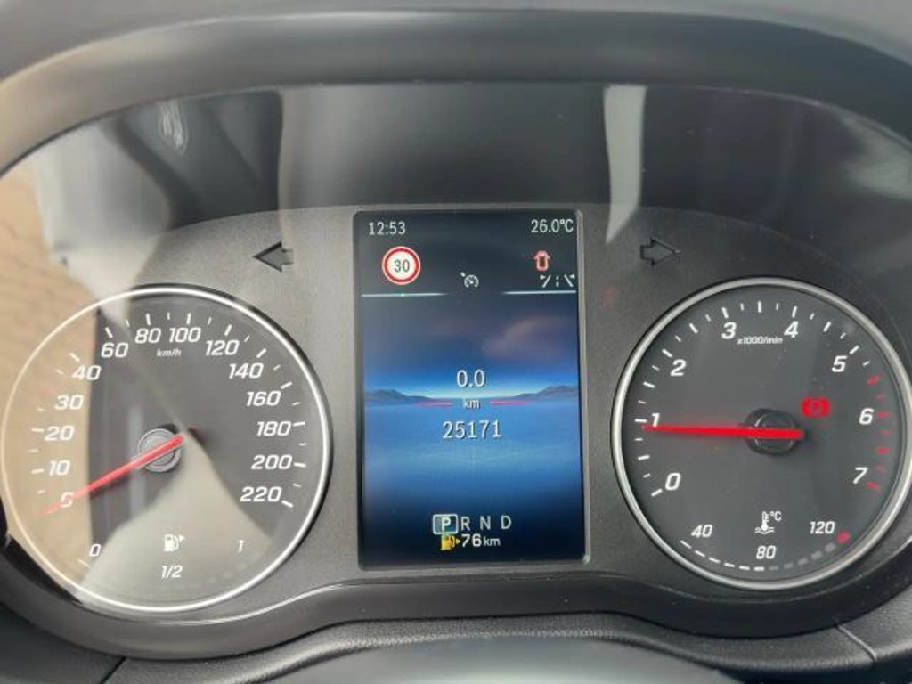 Mercedes-Benz T 180