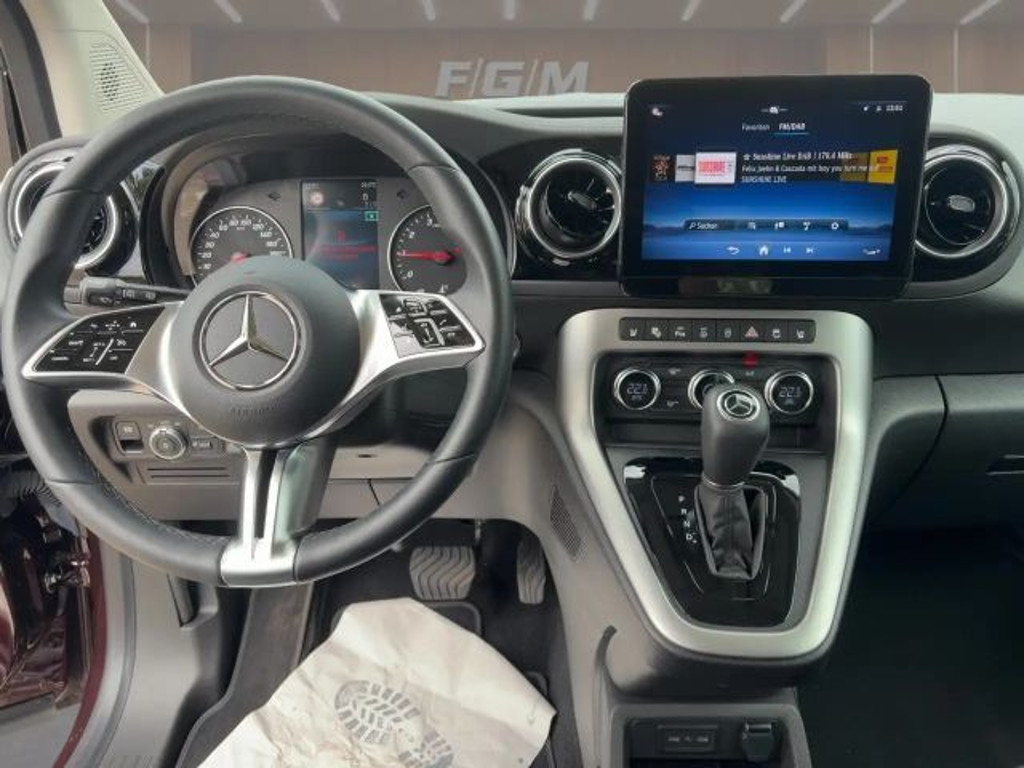 Mercedes-Benz T 180